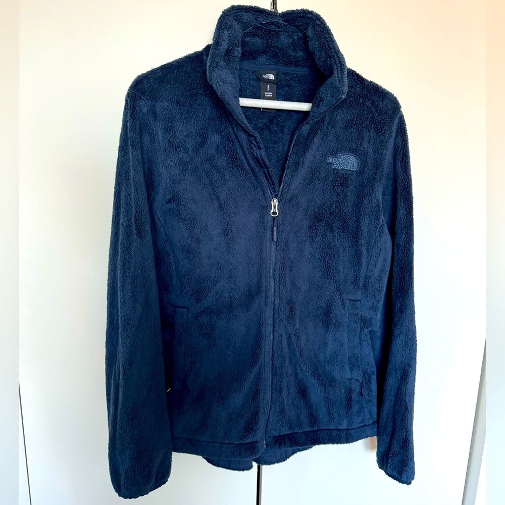 North Face fleece. Lightly worn. Navy blue